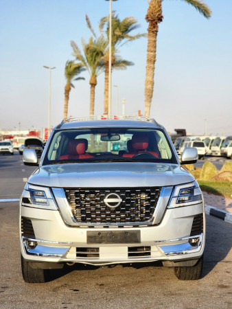 Nissan Armada 2019/ Silver LHD Petrol AT SUV 4WD