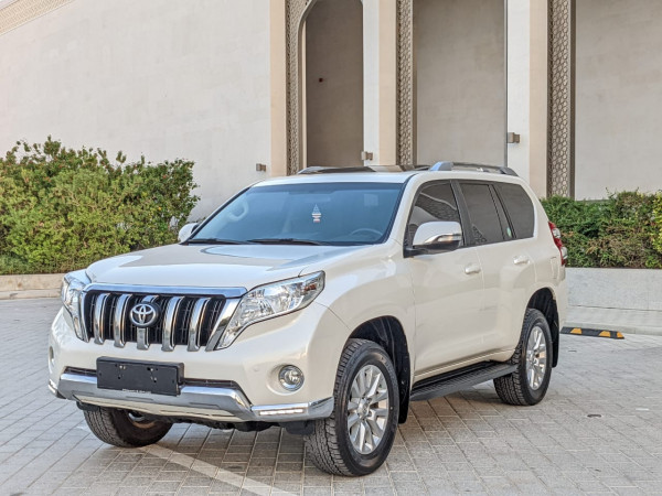 Toyota LAND CRUISER PRADO 2017  White LHD Petrol AT SUV 4WD