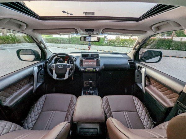 Toyota LAND CRUISER PRADO 2017  White LHD Petrol AT SUV 4WD view 5