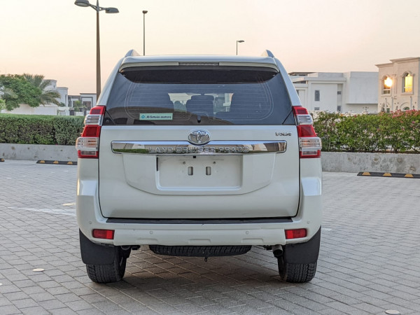 Toyota LAND CRUISER PRADO 2017  White LHD Petrol AT SUV 4WD view 14