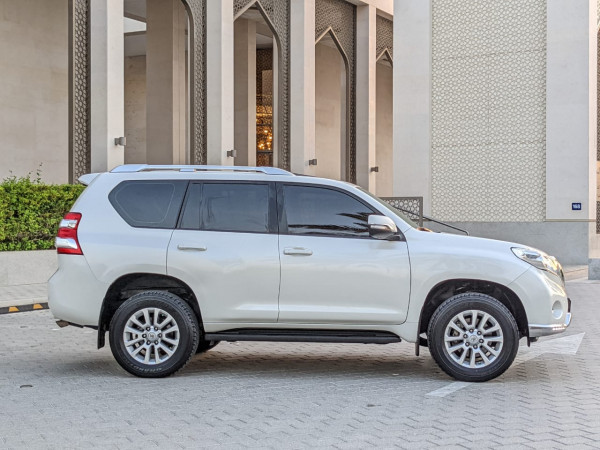 Toyota LAND CRUISER PRADO 2017  White LHD Petrol AT SUV 4WD view 17
