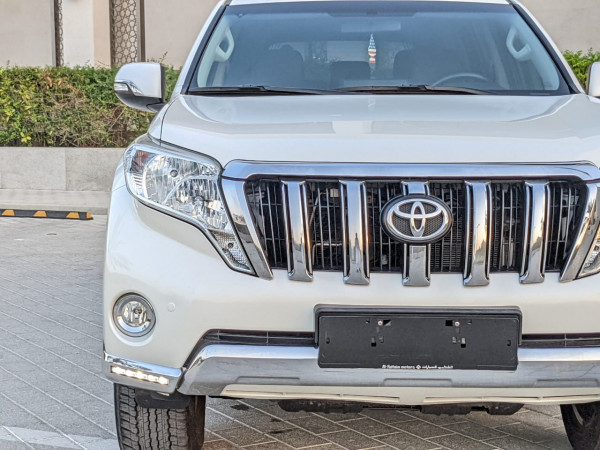 Toyota LAND CRUISER PRADO 2017  White LHD Petrol AT SUV 4WD view 19