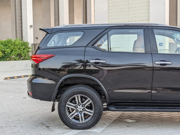 Toyota Fortuner 2022  Black LHD Petrol AT SUV 4WD view 18