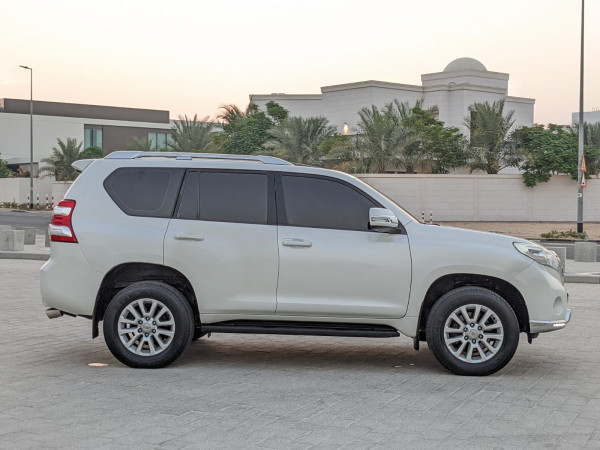 Toyota LAND CRUISER PRADO 2016  White LHD Petrol AT SUV 4WD view 16