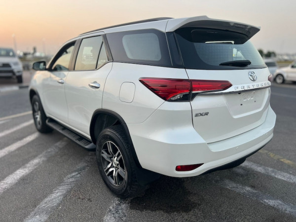 Toyota Fortuner 2020  White LHD Petrol AT SUV 4WD view 10