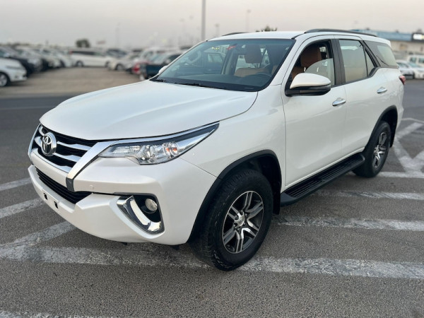 Toyota Fortuner 2020  White LHD Petrol AT SUV 4WD view 13