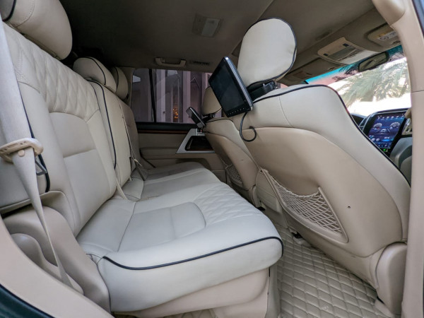 Toyota Land Cruiser 2012/ Black LHD Petrol AT SUV 4WD view 4