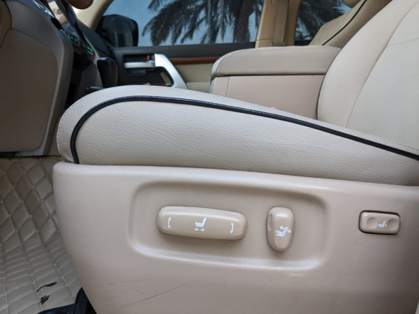 Toyota Land Cruiser 2012/ Black LHD Petrol AT SUV 4WD view 10