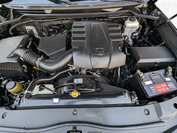 Toyota Land Cruiser 2012/ Black LHD Petrol AT SUV 4WD view 14