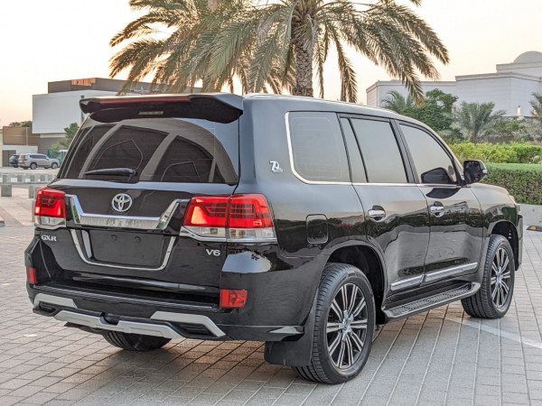 Toyota Land Cruiser 2012/ Black LHD Petrol AT SUV 4WD view 17