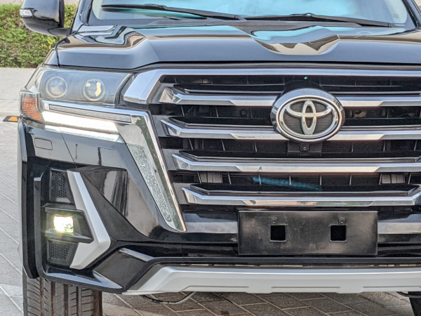 Toyota Land Cruiser 2012/ Black LHD Petrol AT SUV 4WD view 20