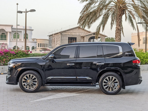 Toyota Land Cruiser 2015  Black LHD Petrol AT SUV 4WD
