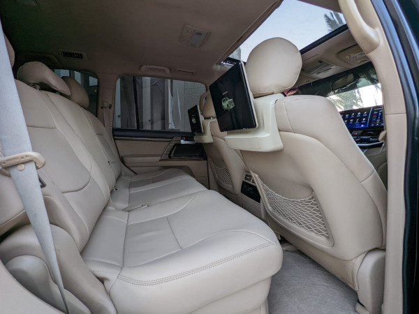 Toyota Land Cruiser 2015  Black LHD Petrol AT SUV 4WD view 5