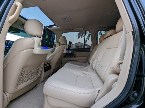 Toyota Land Cruiser 2015  Black LHD Petrol AT SUV 4WD view 10