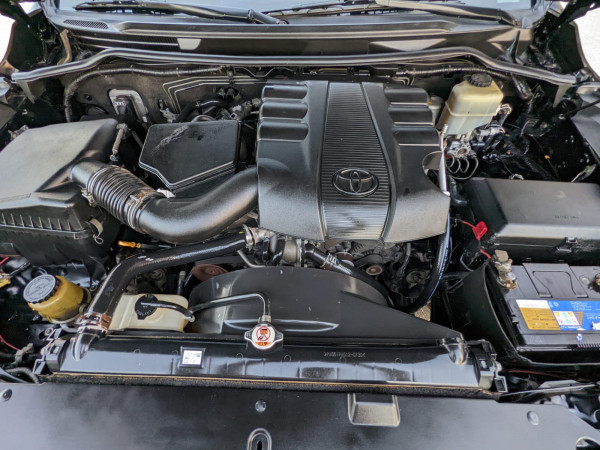 Toyota Land Cruiser 2015  Black LHD Petrol AT SUV 4WD view 16