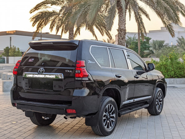 Toyota LAND CRUISER PRADO 2019  Black LHD Petrol AT SUV 4WD view 15