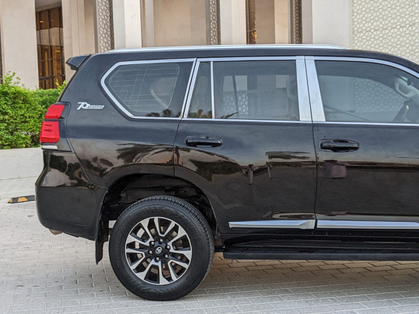Toyota LAND CRUISER PRADO 2019  Black LHD Petrol AT SUV 4WD view 19