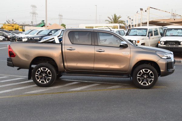 Toyota Hilux 2021  Brown RHD Diesel AT Pickup 4WD view 8