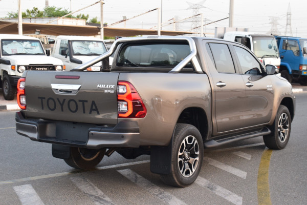 Toyota Hilux 2021  Brown RHD Diesel AT Pickup 4WD view 11