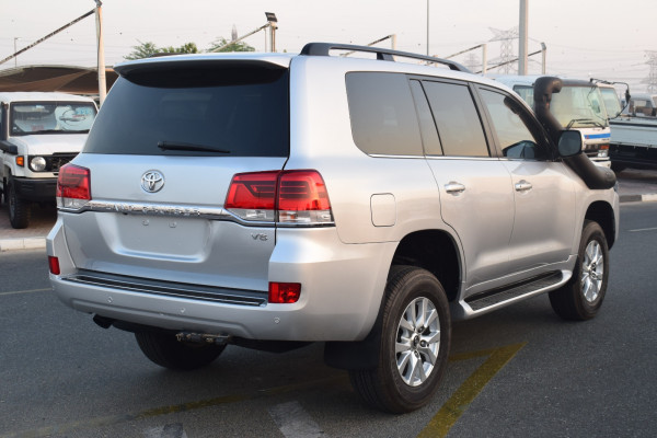 Toyota Land Cruiser 2020/ Silver RHD Diesel AT SUV 4WD view 11