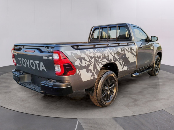 Toyota Hilux 2017/ Grey RHD Diesel AT Pickup 4WD view 10