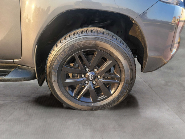 Toyota Hilux 2017/ Grey RHD Diesel AT Pickup 4WD view 14