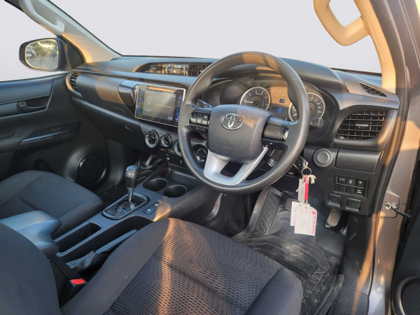 Toyota Hilux 2017/ Grey RHD Diesel AT Pickup 4WD view 17
