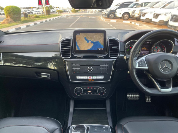 Mercedes-Benz GLE 350 2019/ White RHD Petrol AT SUV Crossover 2WD view 2