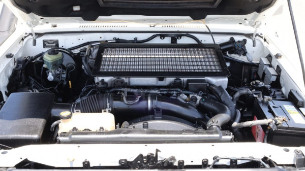 Toyota Land Cruiser Pickup 2014/ White RHD Diesel MT Pickup 4WD view 7