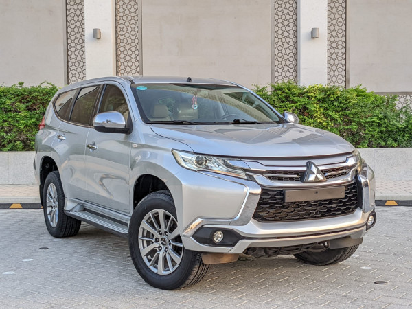 Mitsubishi Montero 2016  Silver LHD Petrol AT SUV 2WD view 19