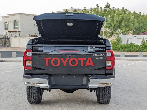 Toyota Hilux 2016/ Black LHD Petrol AT Pickup 4WD view 14