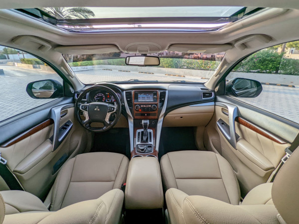 Mitsubishi Montero 2016  Brown LHD Petrol AT SUV 4WD view 5