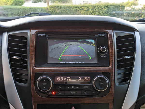 Mitsubishi Montero 2016  Brown LHD Petrol AT SUV 4WD view 10