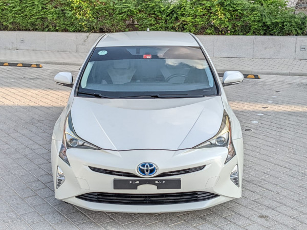 Toyota Prius 2017  White LHD Hybrid AT Sedan 2WD view 4