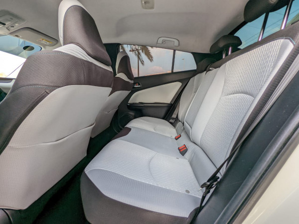 Toyota Prius 2017  White LHD Hybrid AT Sedan 2WD view 6