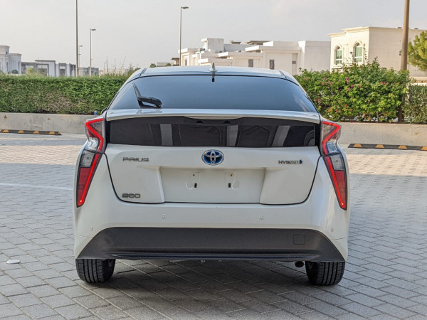 Toyota Prius 2017  White LHD Hybrid AT Sedan 2WD view 16