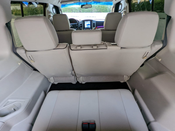 Mitsubishi Pajero 2017  Black LHD Petrol AT SUV 4WD view 4
