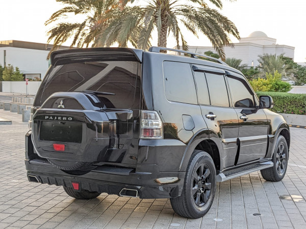 Mitsubishi Pajero 2017  Black LHD Petrol AT SUV 4WD view 14