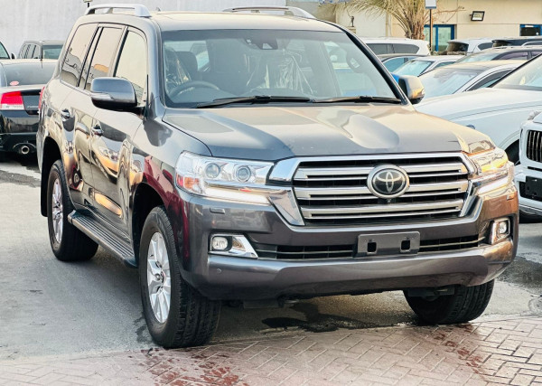 Toyota Land Cruiser 2018  Grey RHD Diesel AT SUV 4WD view 12