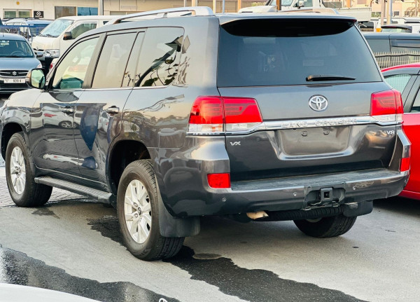 Toyota Land Cruiser 2018  Grey RHD Diesel AT SUV 4WD view 15