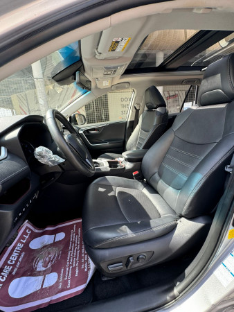 Toyota RAV 4 2019  Silver LHD Hybrid AT SUV Crossover 2WD view 4