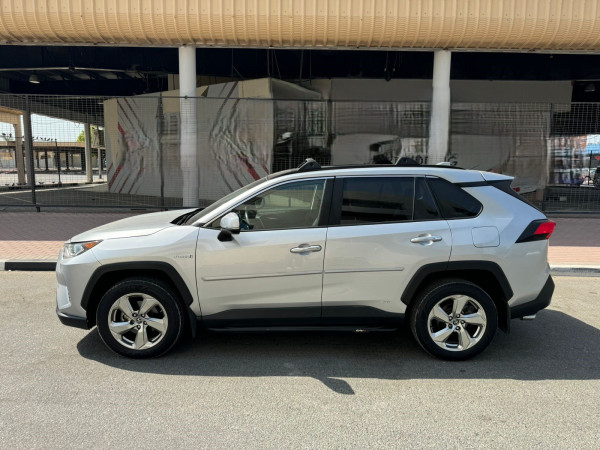 Toyota RAV 4 2019  Silver LHD Hybrid AT SUV Crossover 2WD view 12
