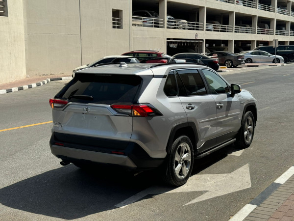 Toyota RAV 4 2019  Silver LHD Hybrid AT SUV Crossover 2WD view 13
