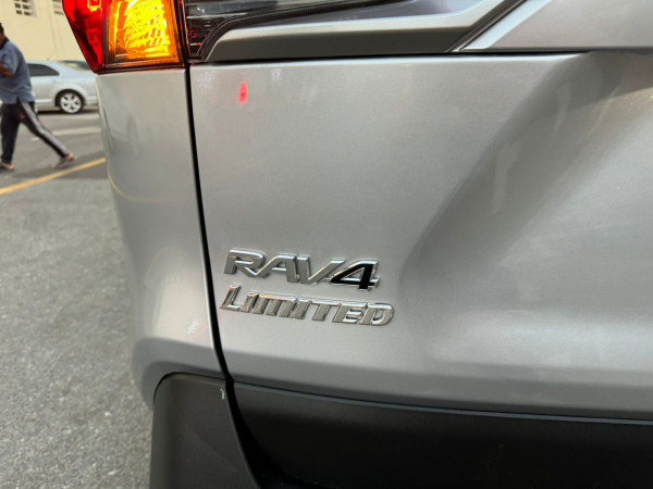 Toyota RAV 4 2019  Silver LHD Hybrid AT SUV Crossover 2WD view 14