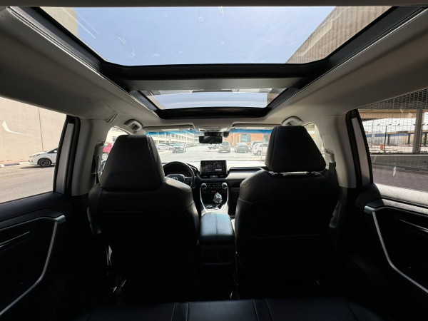 Toyota RAV 4 2019  Silver LHD Hybrid AT SUV Crossover 2WD view 16