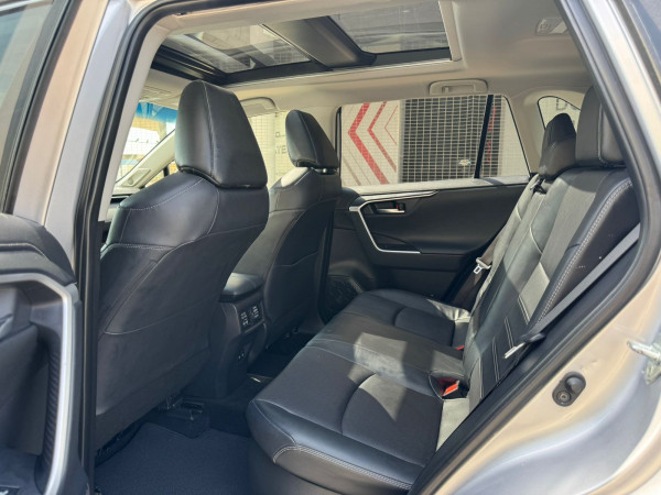 Toyota RAV 4 2019  Silver LHD Hybrid AT SUV Crossover 2WD view 17