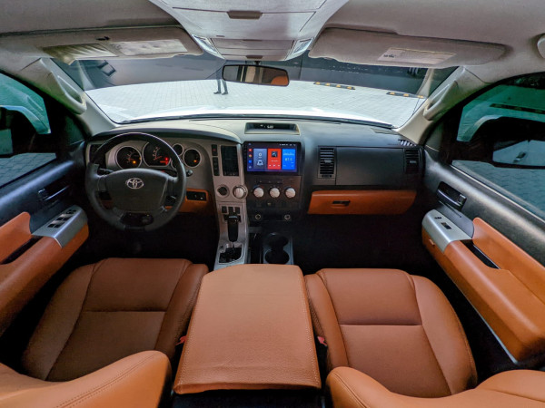 Toyota Tundra 2010  White LHD Petrol AT Pickup 4WD view 4