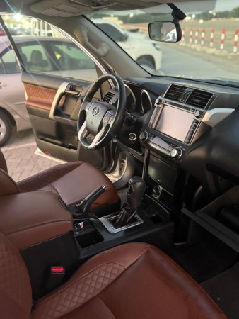 Toyota LAND CRUISER PRADO 2016/ Silver LHD Petrol AT SUV 4WD view 14