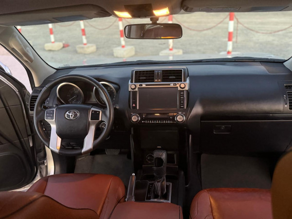 Toyota LAND CRUISER PRADO 2016/ Silver LHD Petrol AT SUV 4WD view 15
