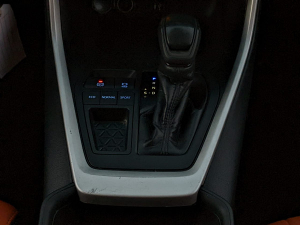 Toyota RAV 4 2020/ Black LHD Petrol AT SUV Crossover 2WD view 8